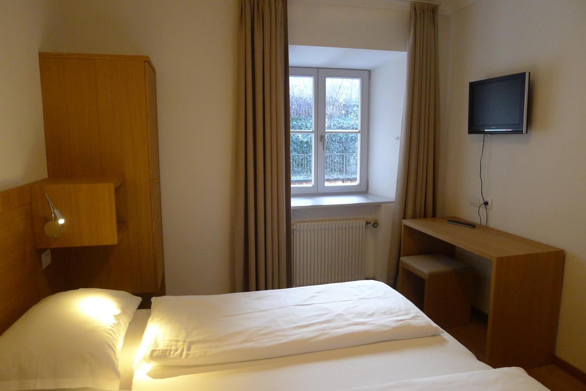 Steinhauswirt Otel Oda fotoğraf